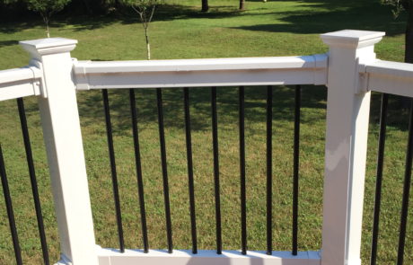 Phoenix PVC Railings with Round Aluminum Black-001