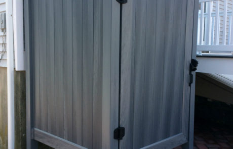 Phoenix_PVC_Outdoor_Shower_Enclosures
